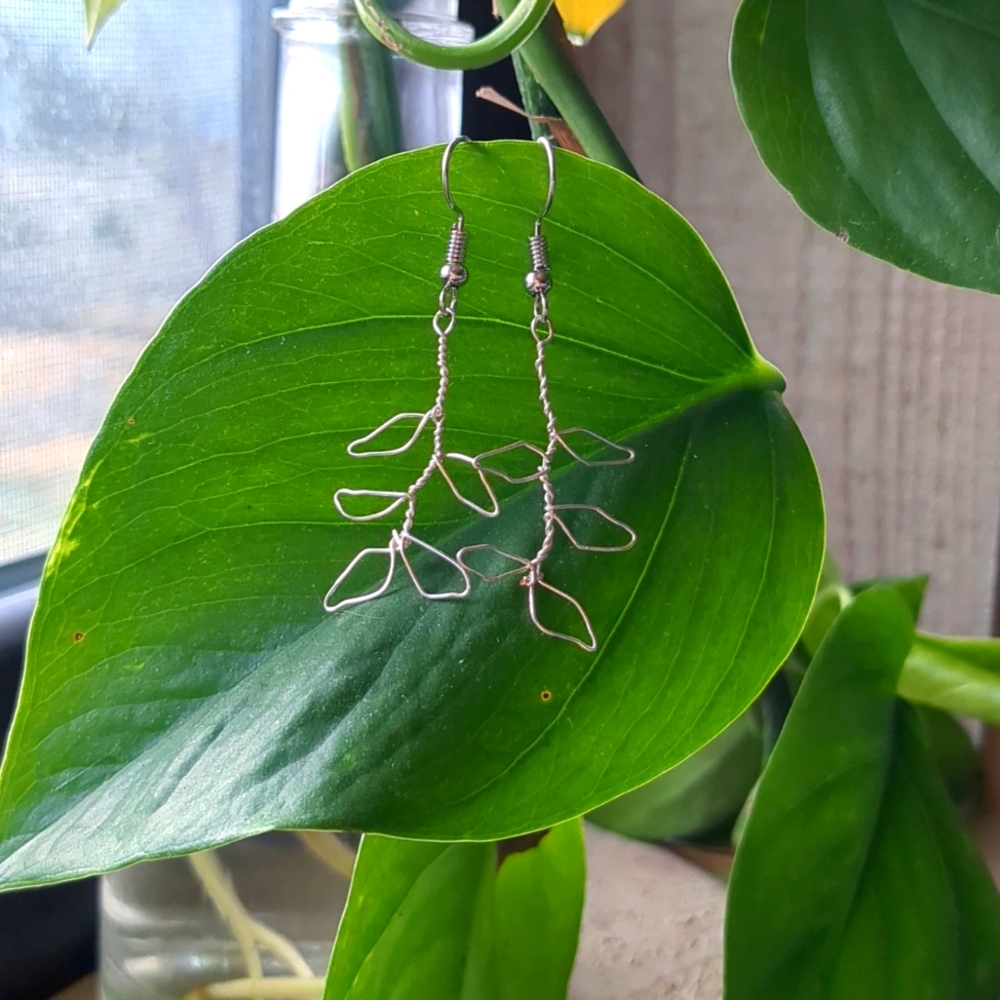 Leafy earrings
